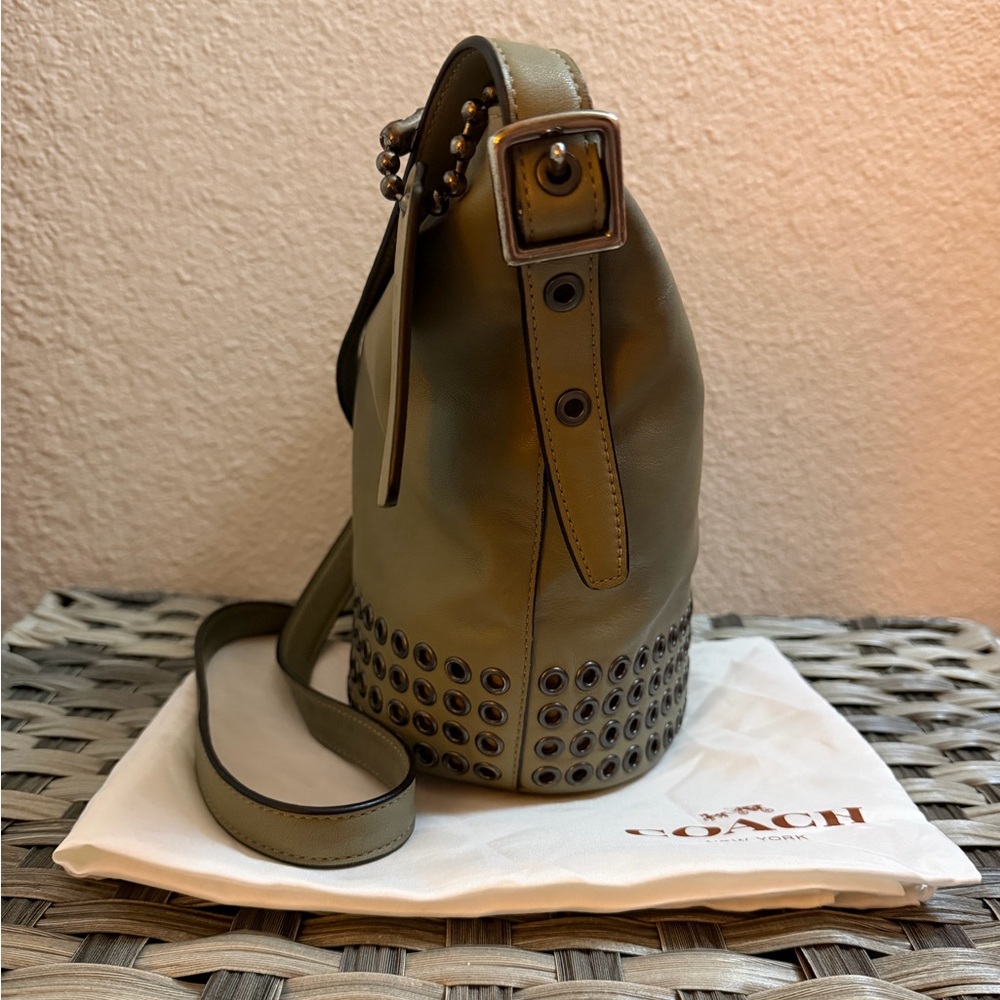 Coach Bleecker Grommets Leather Bucket Crossbody Olive Green 32386 - Picture 4 of 16